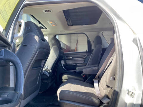 2015 GMC Acadia SLE-2