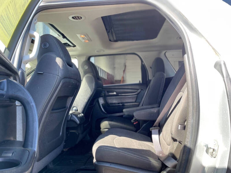 2015 GMC Acadia SLE-2