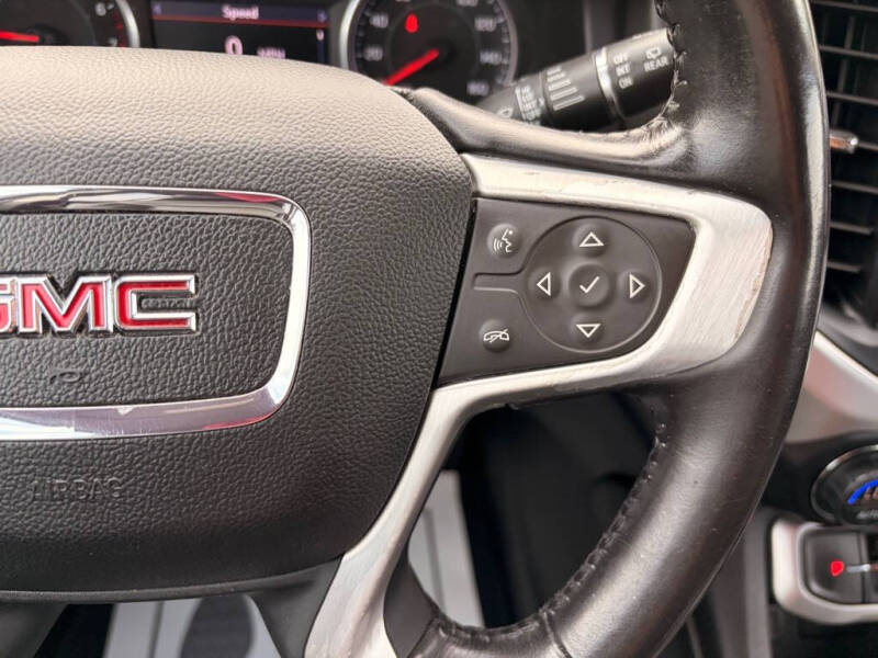 2021 GMC Acadia SLT