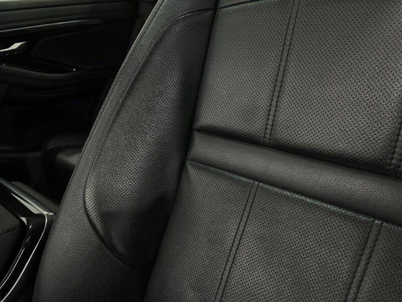 2020 Land Rover Range Rover Evoque SE