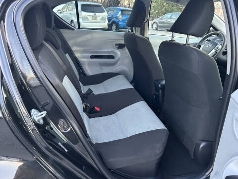 2013 Toyota Prius c Two