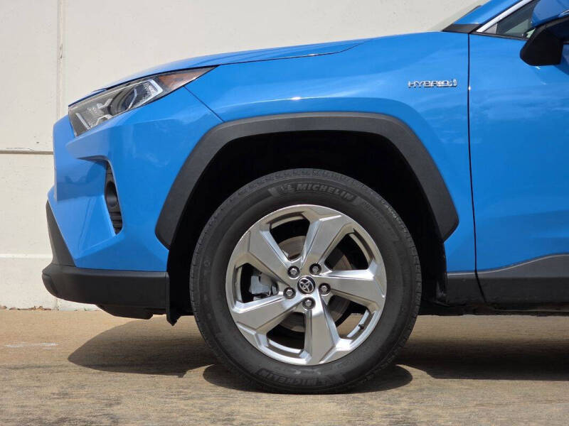 2021 Toyota RAV4 Hybrid XLE Premium