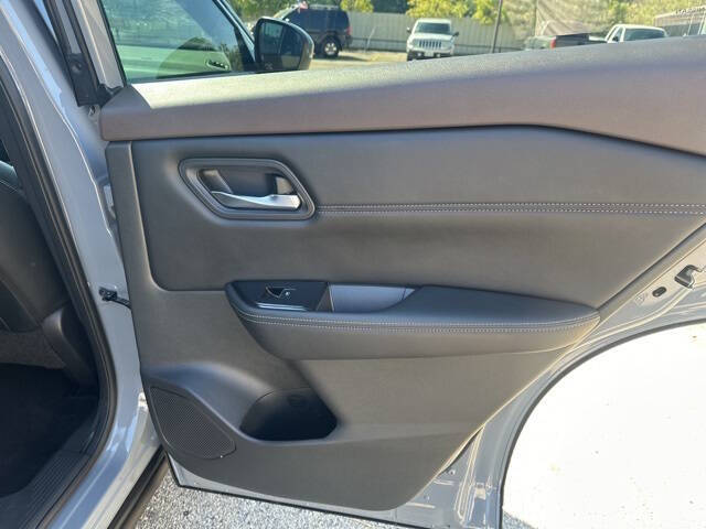 2022 Nissan Rogue SL