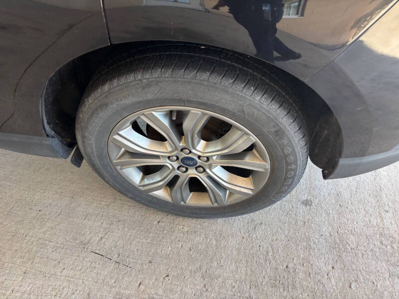 2019 Ford Edge Titanium
