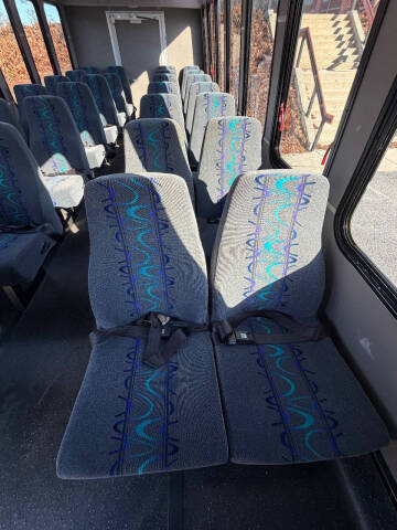 2021 Ford E-450 28 Passenger