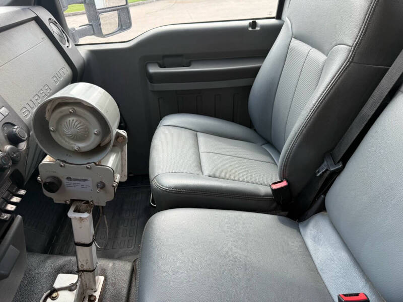 2016 Ford F550 - CABLE PLACER BUCKET