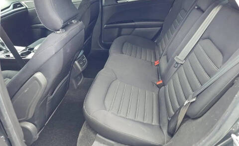 2015 Ford Fusion SE
