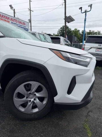 2024 Toyota RAV4 LE