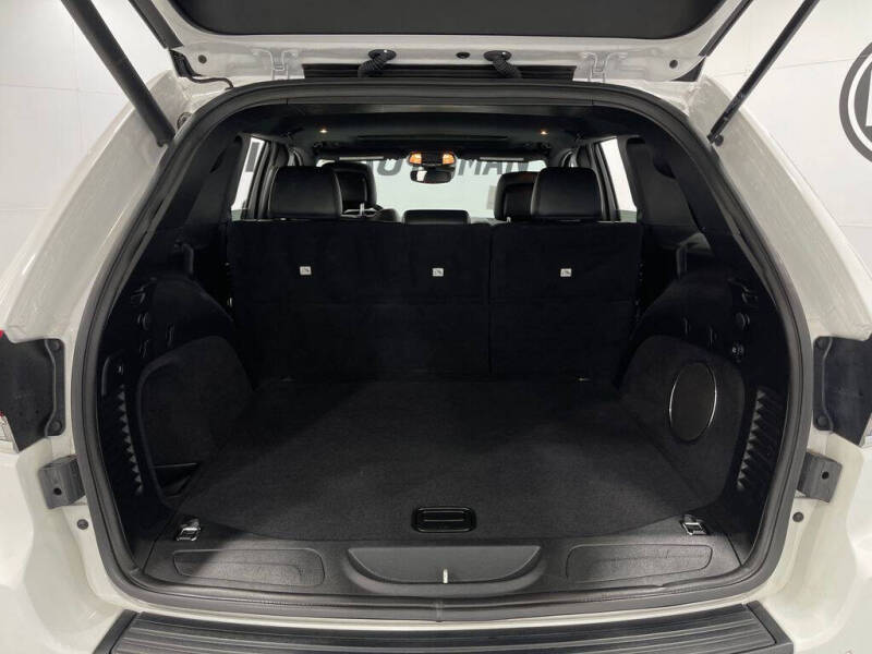 2020 Jeep Grand Cherokee Laredo