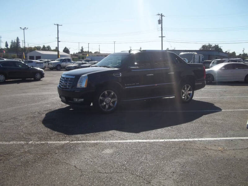 2007 Cadillac Escalade EXT Base photo 13