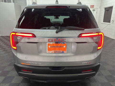 2023 GMC Acadia AT4