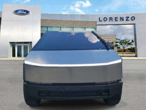 2025 Tesla Cybertruck