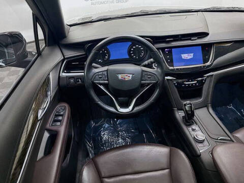 2022 Cadillac XT6 Premium Luxury