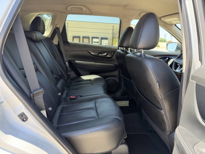 2019 Nissan Rogue SL - Photo 12