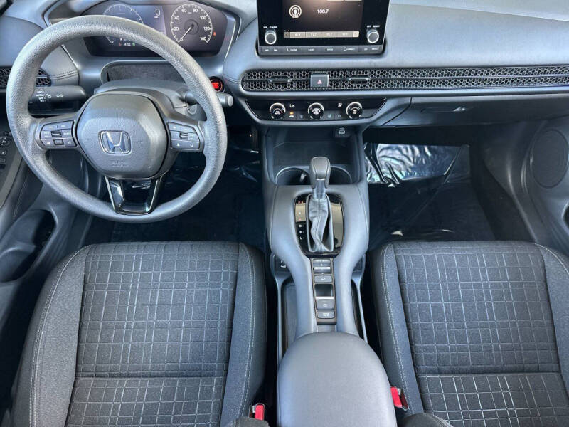 2025 Honda HR-V LX