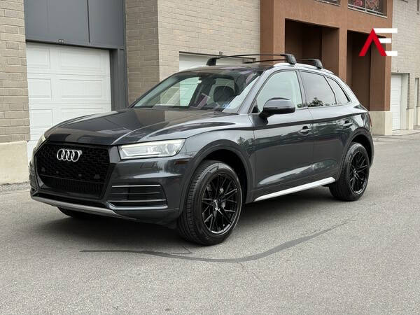 2018 Audi Q5 2.0T quattro S tronic Premium's photo