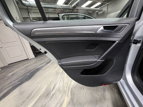 2017 Volkswagen Golf Alltrack