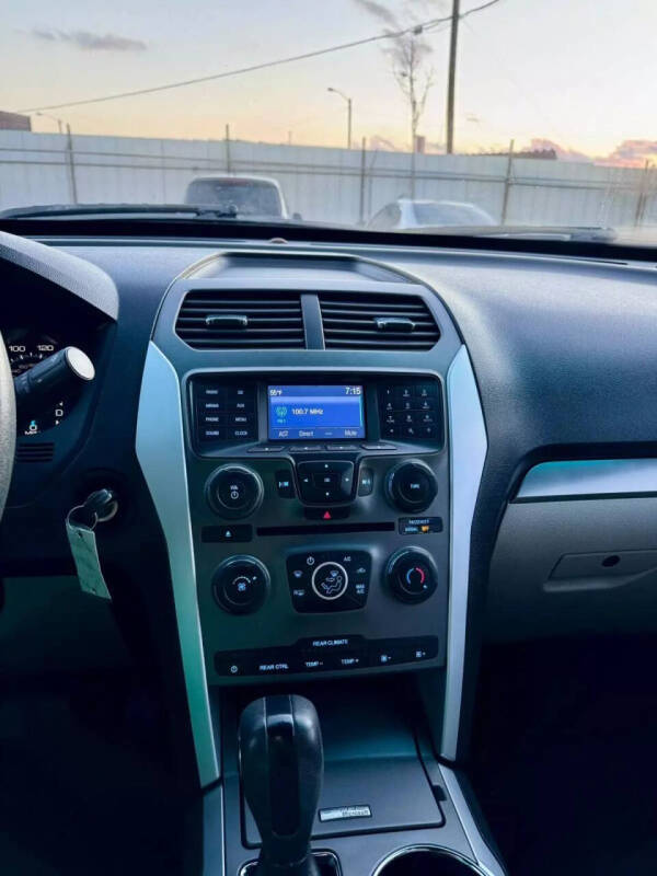 2014 Ford Explorer
