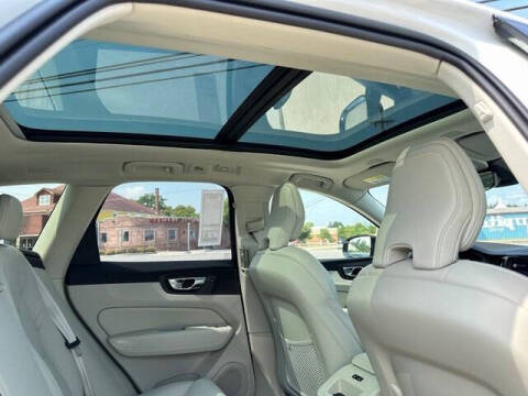 2025 Volvo XC60 T8 Ultra Dark Theme