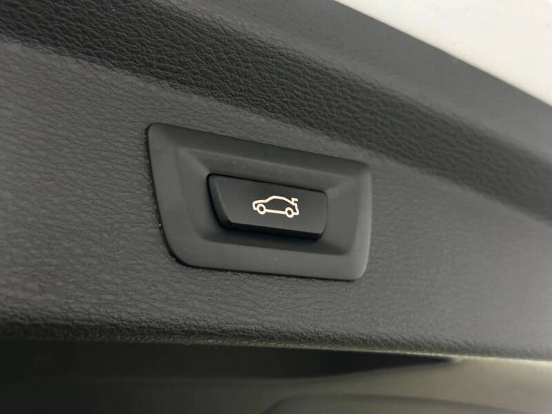 2021 BMW X2 sDrive28i