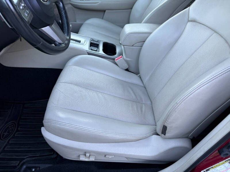 2011 Subaru Outback 2.5i Limited