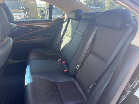2017 Lexus LS 460
