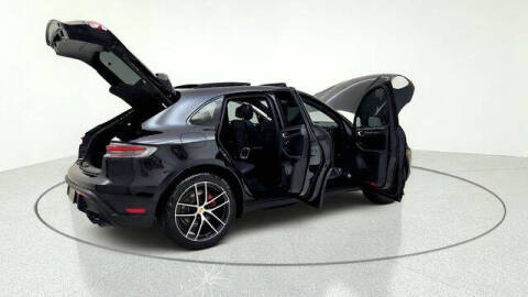 2024 Porsche Macan S