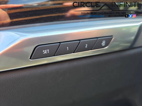 2025 Cadillac Escalade Luxury