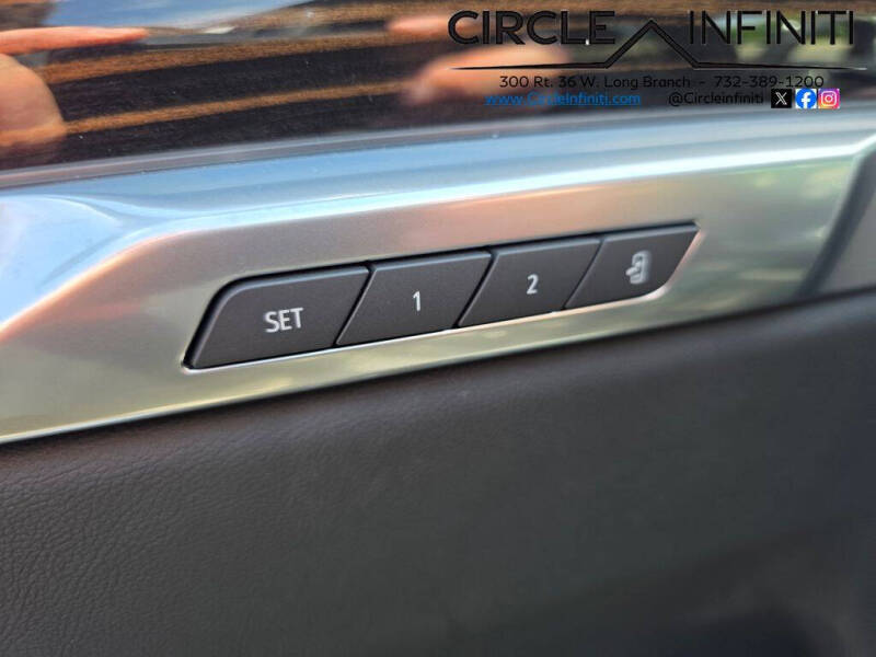 2025 Cadillac Escalade Luxury