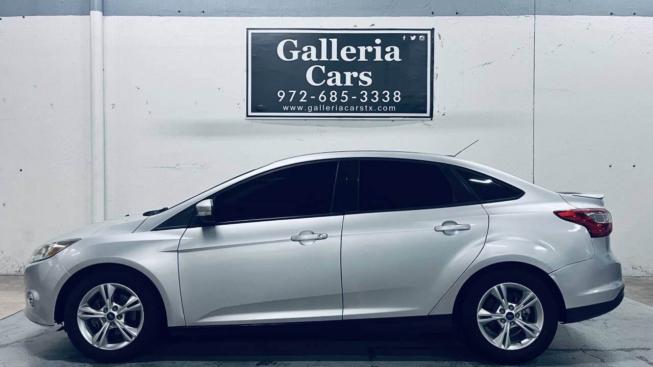 Silver 2012 Ford Focus SE SE 4dr Sedan 1