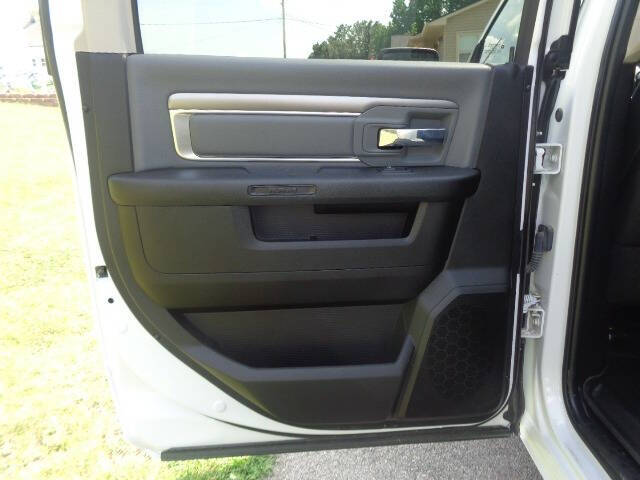 2022 RAM 1500 Classic SLT