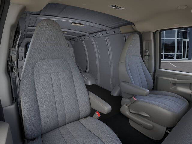 2025 Chevrolet Express 2500