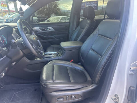 2022 Chevrolet Traverse LT Leather