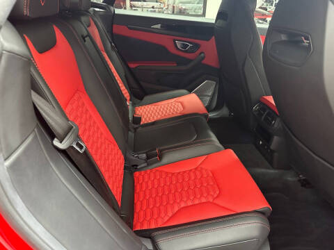 2022 Lamborghini Urus