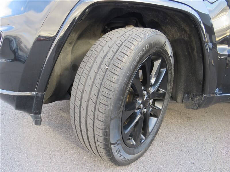 2020 Jeep Grand Cherokee Laredo