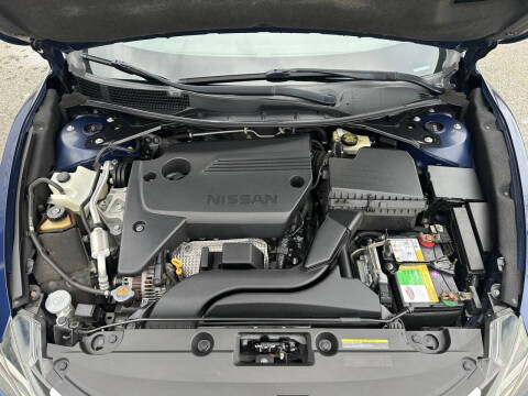 2016 Nissan Altima 2.5 SR