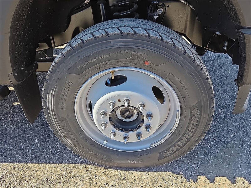 2025 Ford F-600 Super Duty