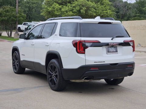 2022 GMC Acadia SLT