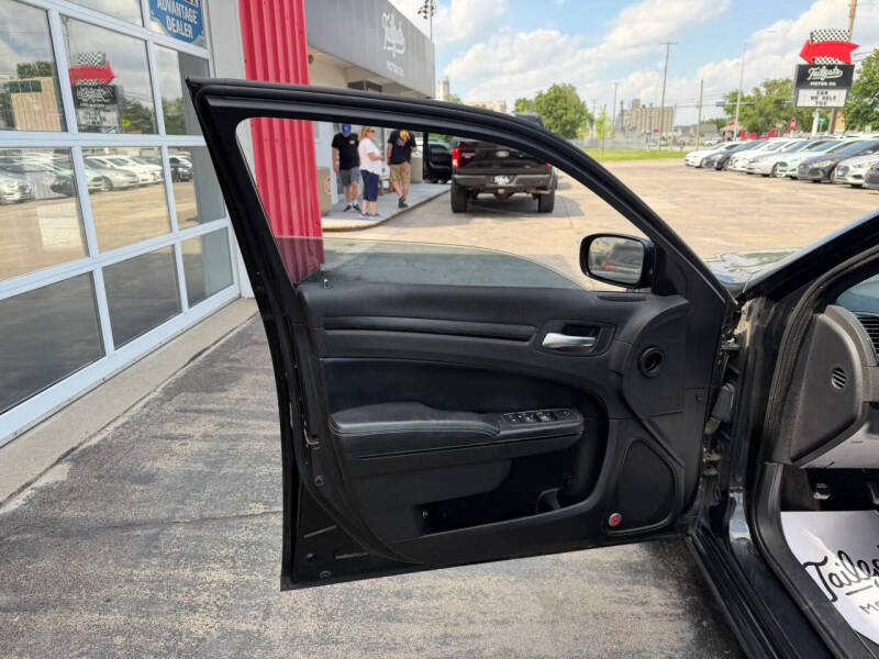 2016 Chrysler 300