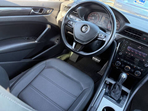 2020 Volkswagen Passat R-Line
