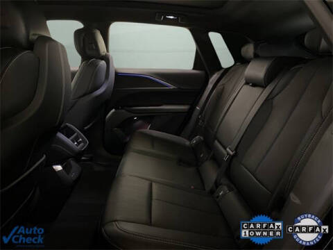 2024 Cadillac LYRIQ Luxury 1