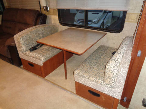 2008 Freightliner XCS Chassis