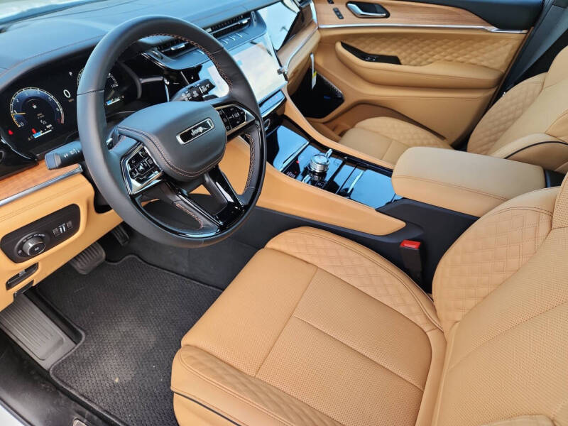 2026 Jeep Grand Cherokee L Summit
