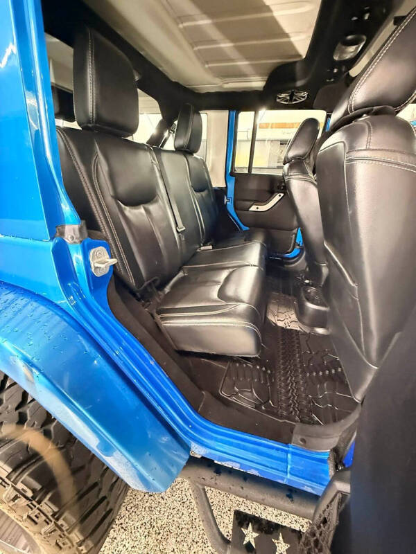 2014 Jeep Wrangler Unlimited Polar Edition