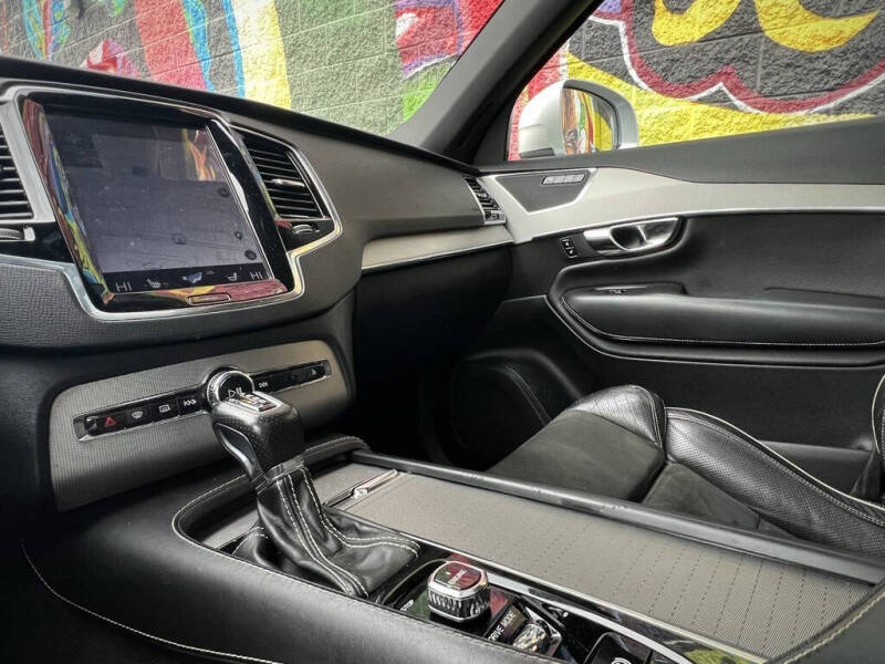 2016 Volvo XC90 T6 R-Design