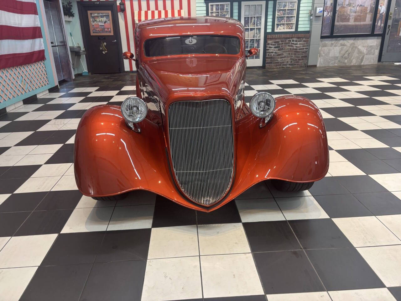 1933 Ford Victoria 8