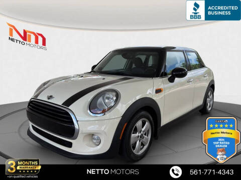 2017 MINI Hardtop 4 Door Cooper