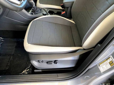 2026 Volkswagen Taos SE 4Motion