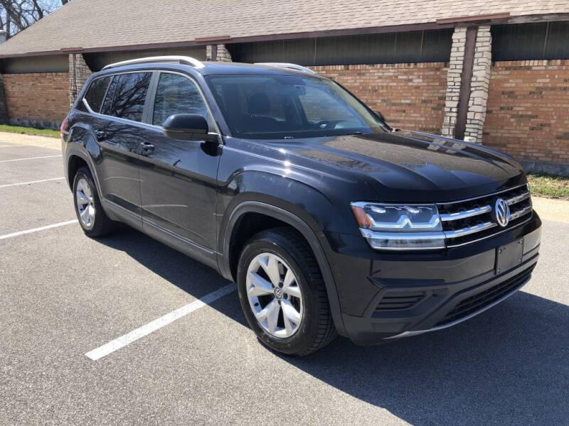 2018 Volkswagen Atlas for sale at ESELL AUTO SALES in Cahokia IL
