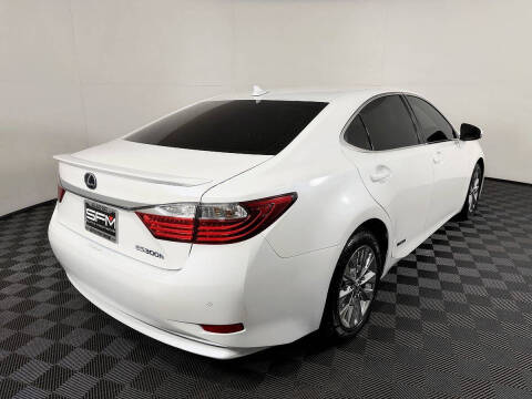 2014 Lexus ES 300h
